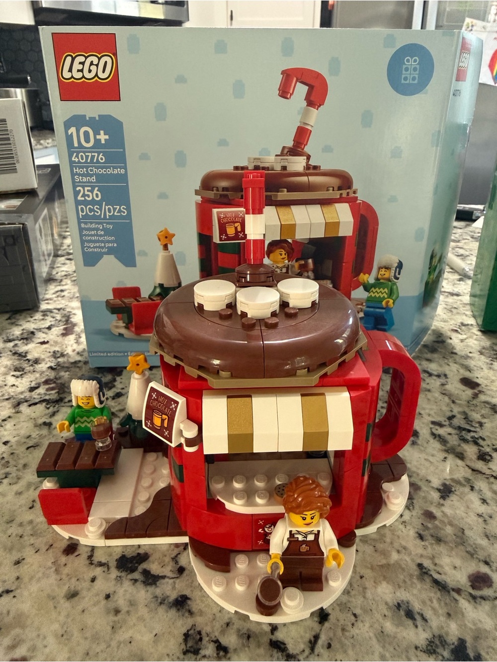 LEGO 40776 Hot Chocolate Stand Limited Edition Retired Holiday Set